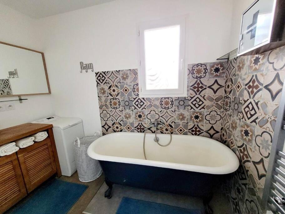 Maison De Village 4 Etoiles Avec Piscine Privee Villars (Vaucluse)