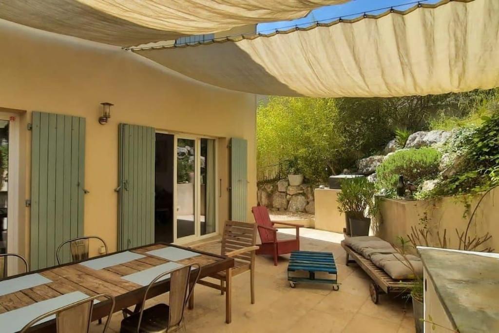 Vakantiehuis Maison De Village 4 Etoiles Avec Piscine Privee Villars (Vaucluse)